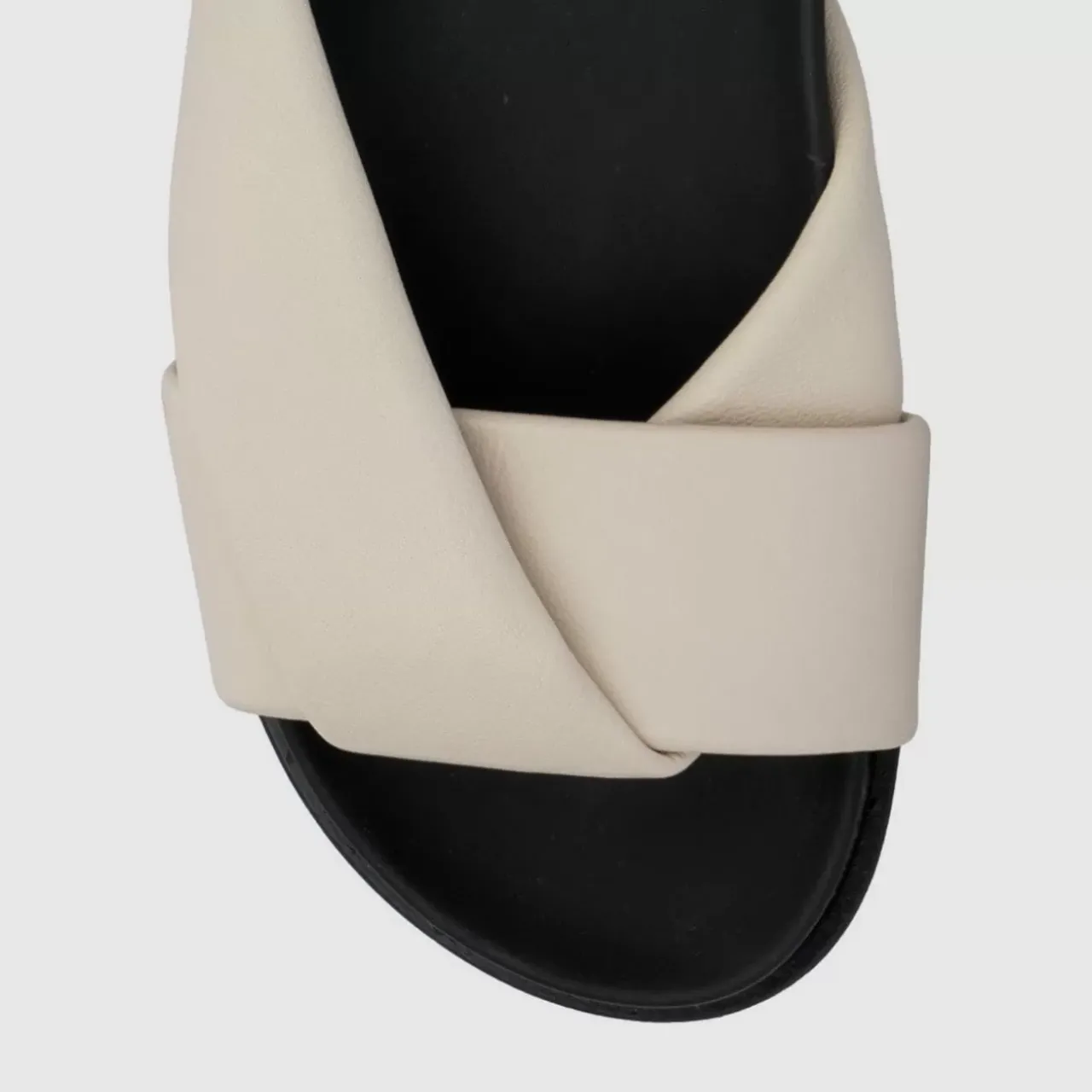 Aquatalia Sandals-Ileena Off White