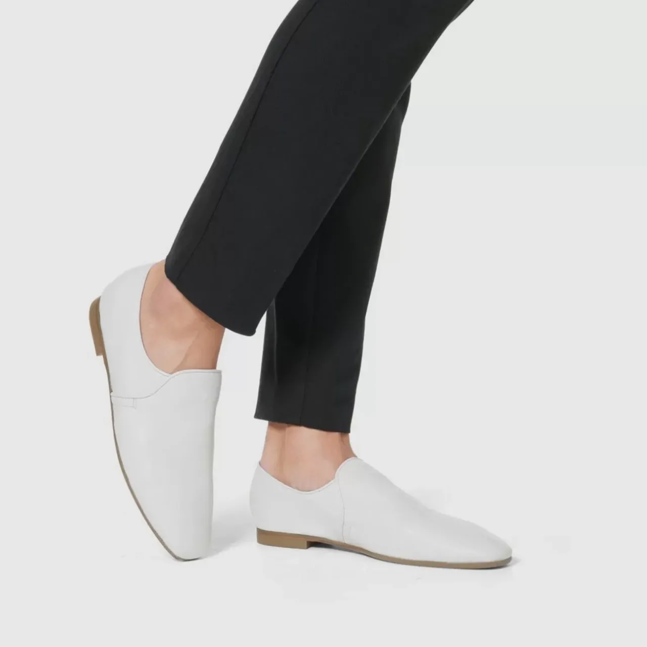 Aquatalia Flats-Revy Navy