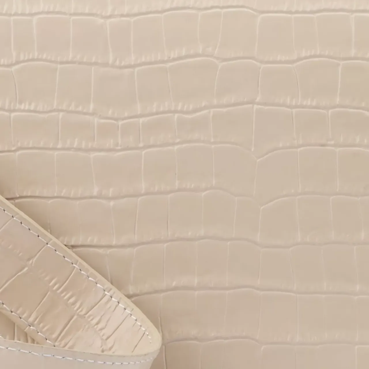 Aquatalia Handbags-Siena Crossbody Cream